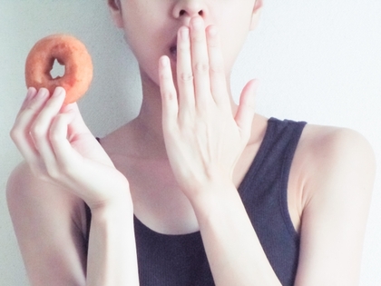 ストレス発散に甘いものは危険！代わりの対処法とは？